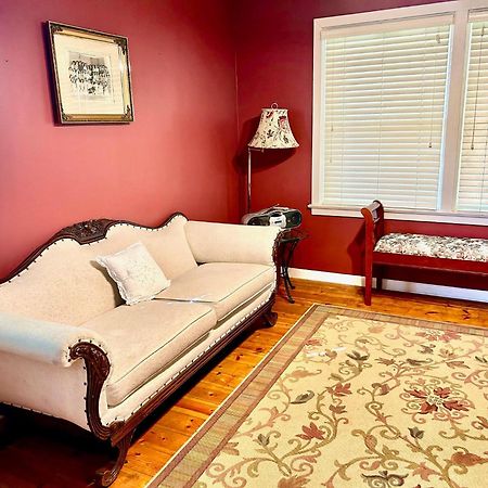 Sequoia View Vineyard Bed & Breakfast Sanger Exterior photo